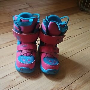 Burton  Mini Grom Kids' Vibrant Pink and Teal Boots